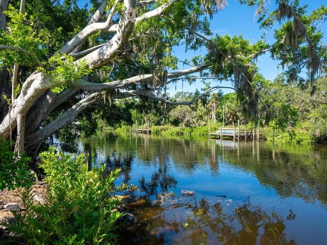 2506 Wilkinson Road, SARASOTA