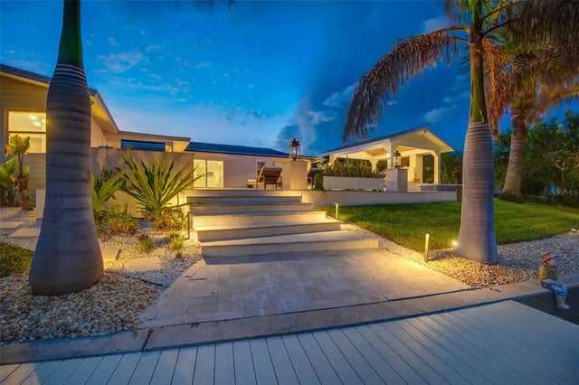 807 Snug Island, CLEARWATER