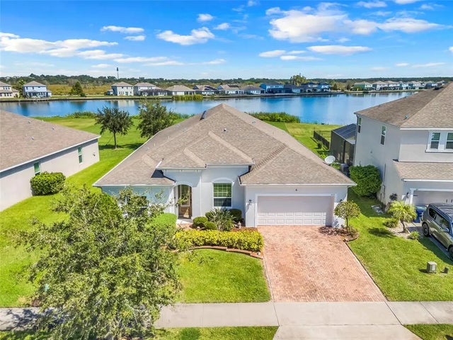 313 Blue Cypress Drive, GROVELAND