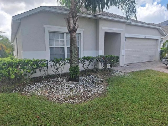 359 Lancaster Drive, DAVENPORT
