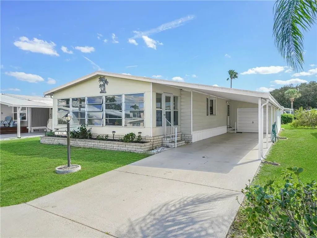 134 Lake Hazel Drive, WINTER HAVEN