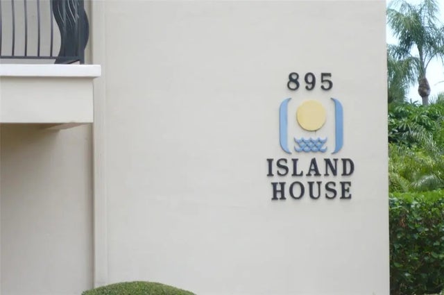 895 S Gulfview Boulevard 203, CLEARWATER BEACH