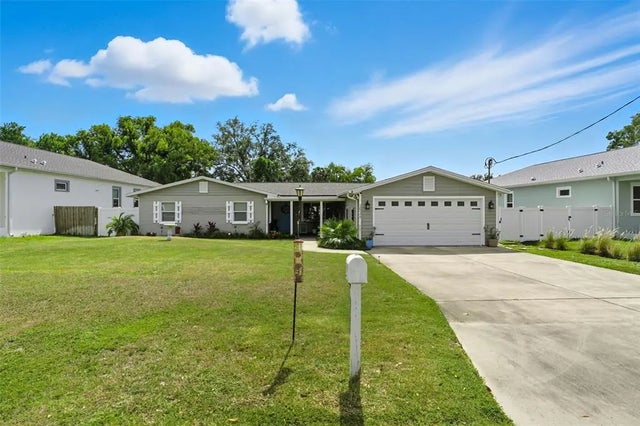 2526 Lake Ellen Lane, TAMPA