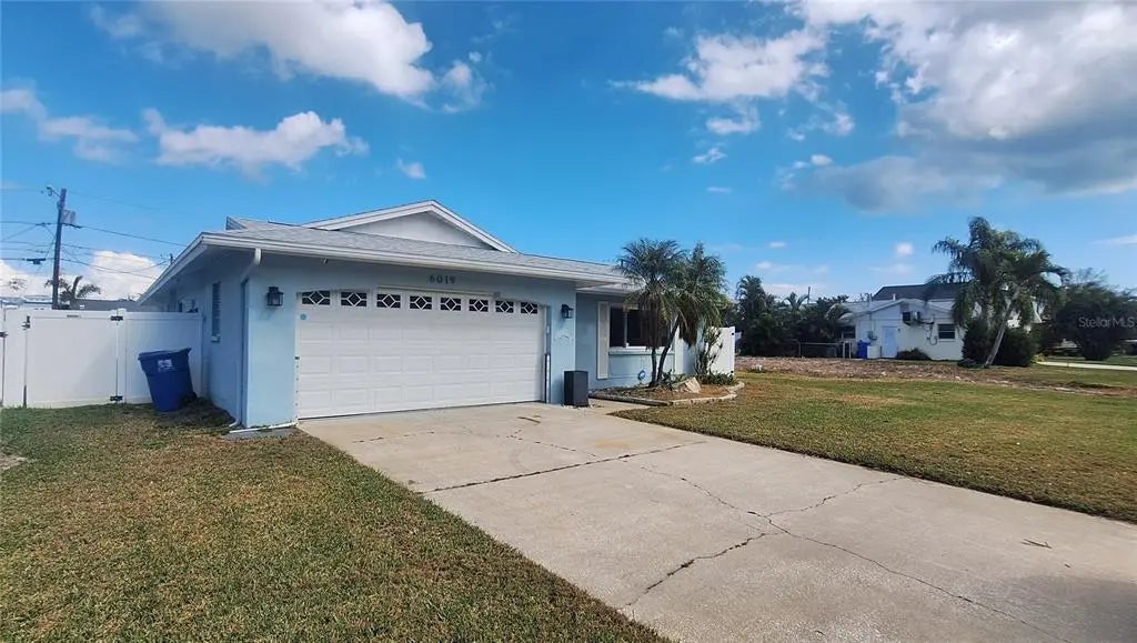 6019 Venetian Boulevard Ne, ST PETERSBURG