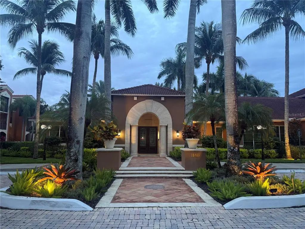 1180 Reserve Way 302, NAPLES