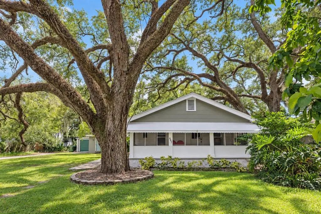 805 E Lambright Street, TAMPA