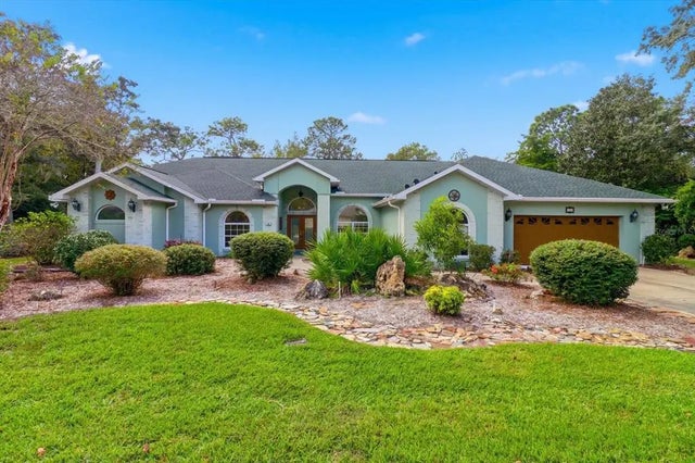24 Livingstone Daisy Court 12, HOMOSASSA
