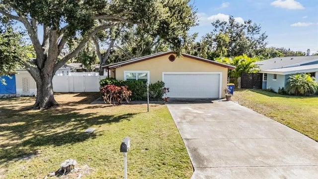 10502 Orange Blossom Lane, SEMINOLE