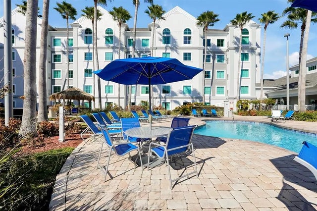 8303 Palm Parkway 211, ORLANDO