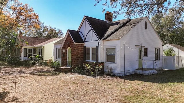 1136 12th Street N, ST PETERSBURG