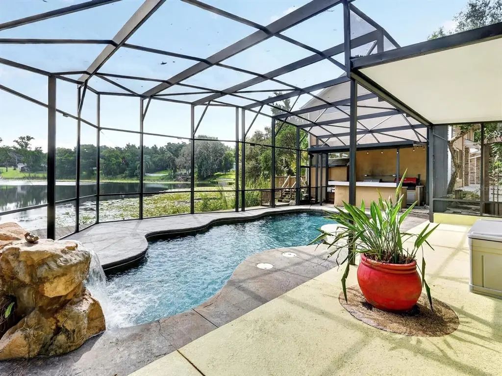 1625 Abrams Rd, EUSTIS