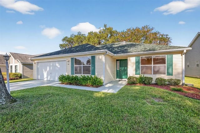 604 Juanita Court, THE VILLAGES