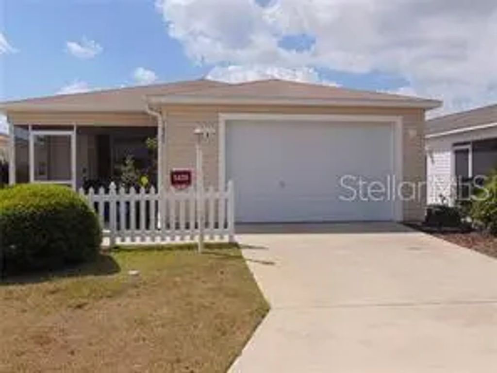 1420 Fairway Street, THE VILLAGES