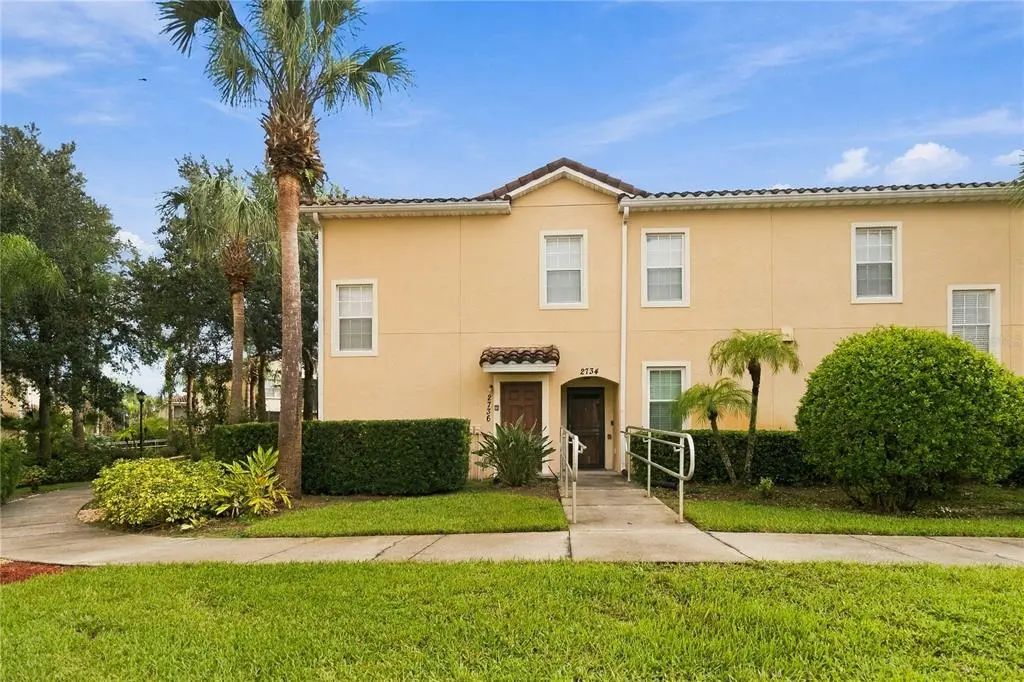 2736 Oakwater Drive, KISSIMMEE