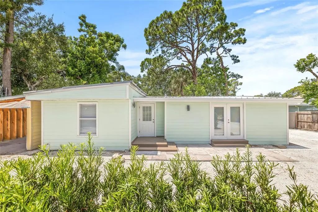 2856 West Rainbow Circle, SARASOTA