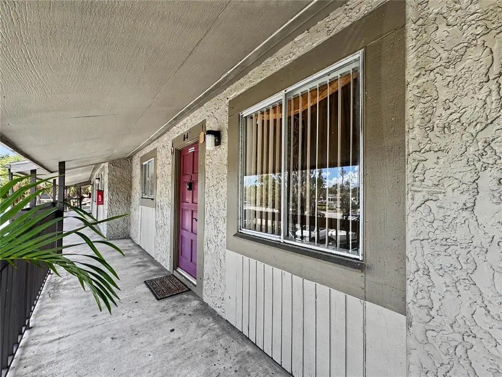 6328 Newtown Circle B4, TAMPA