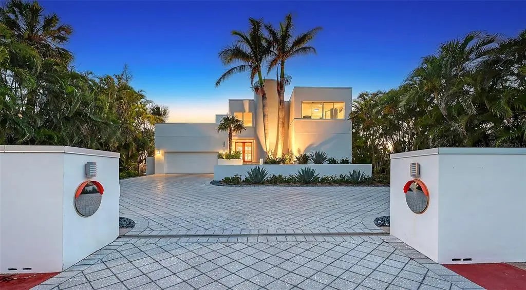 360 N Washington Drive
