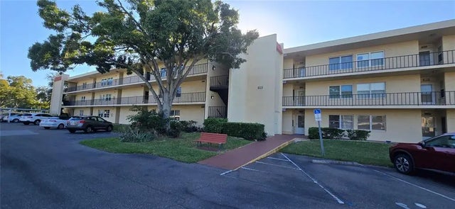 12200 Vonn Road 1305, LARGO