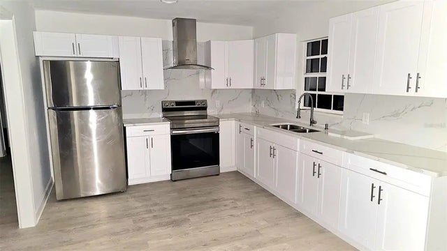 720 Swiss Drive, LAKELAND