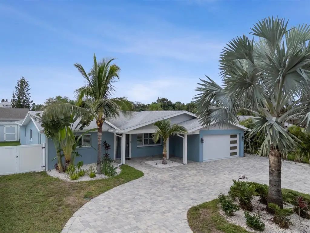 312 Westwinds Drive, PALM HARBOR
