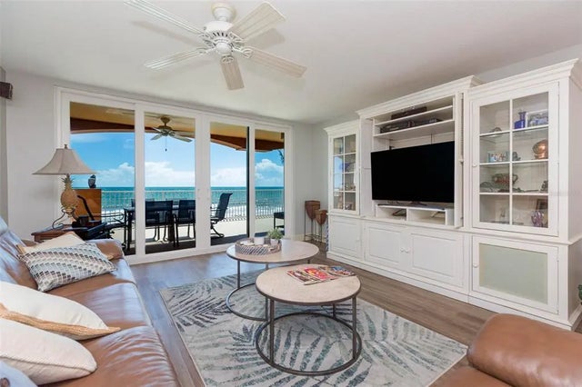 16326 Gulf Boulevard 109, REDINGTON BEACH