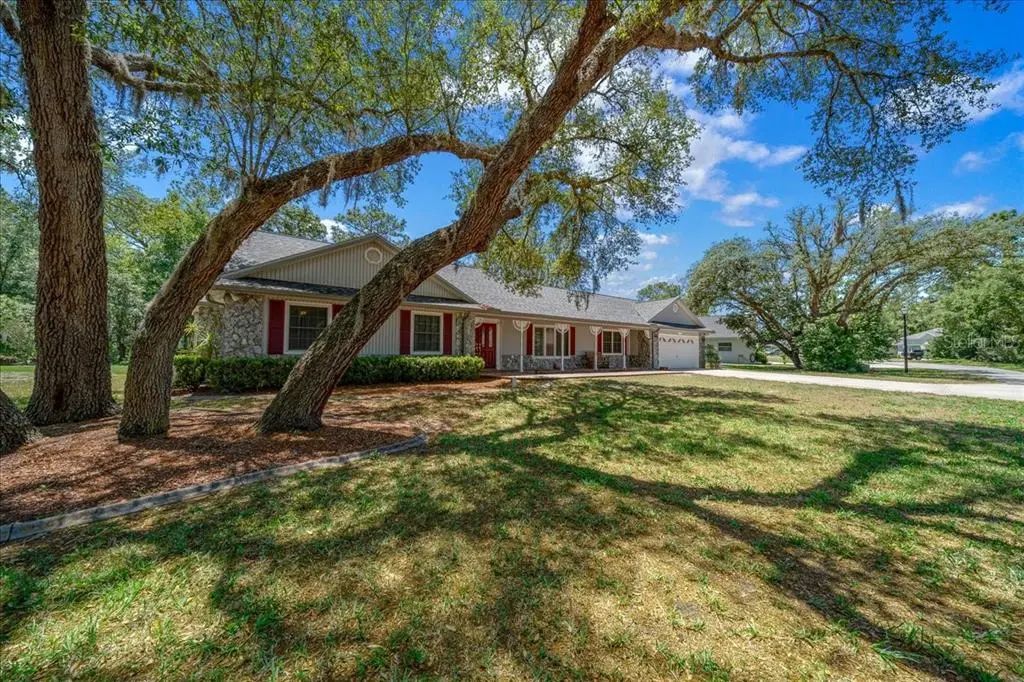 11 Sycamore Court W, HOMOSASSA