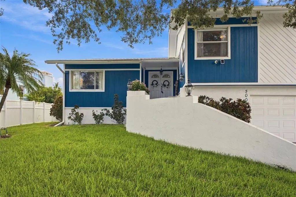 5008 Bay State Road, PALMETTO