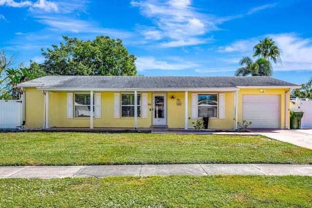 2601 39th Street W, BRADENTON