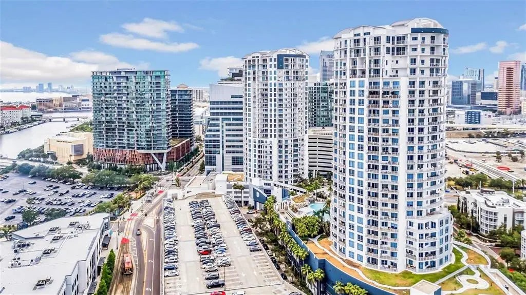 1209 E Cumberland Avenue 2006, TAMPA