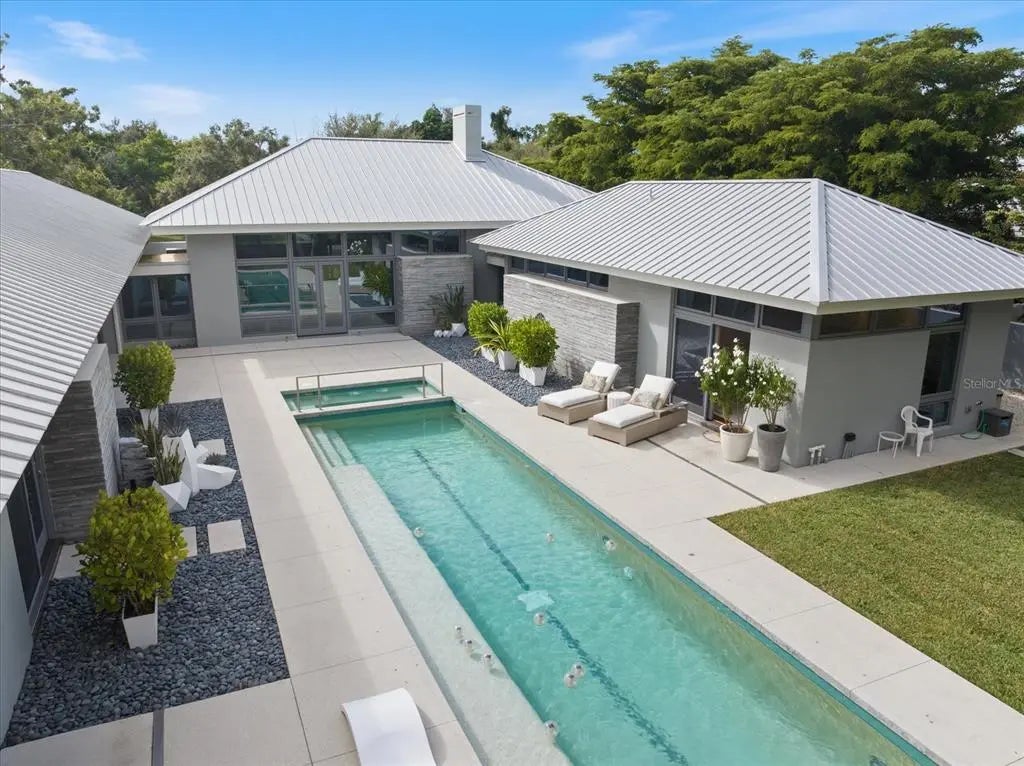 1739 Cherokee Drive, SARASOTA