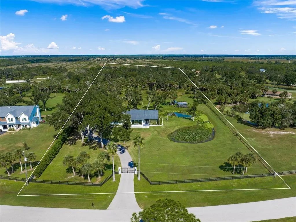 7012 Saddle Creek Circle, SARASOTA