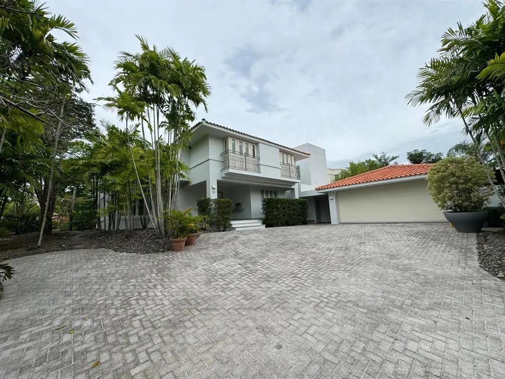 28 Dorado Bch E, DORADO