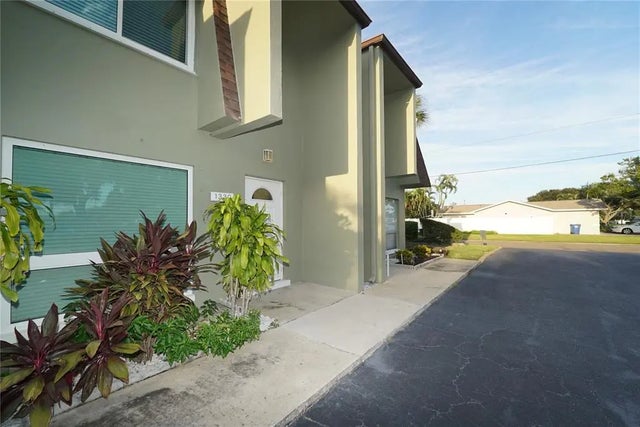 1330 70th Street N, ST PETERSBURG