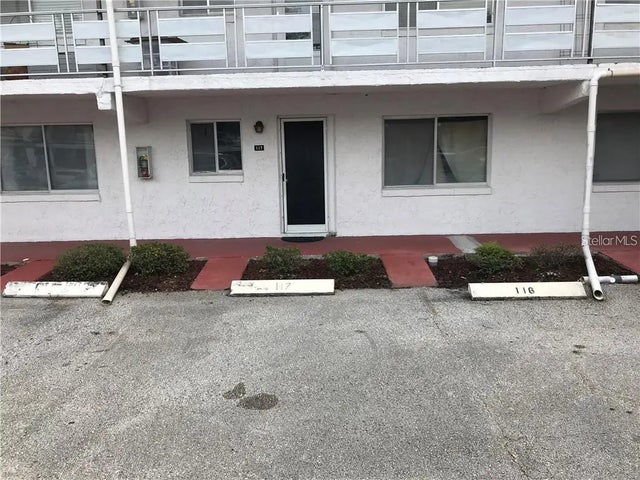 1100 Martinique Drive 117, WINTER HAVEN