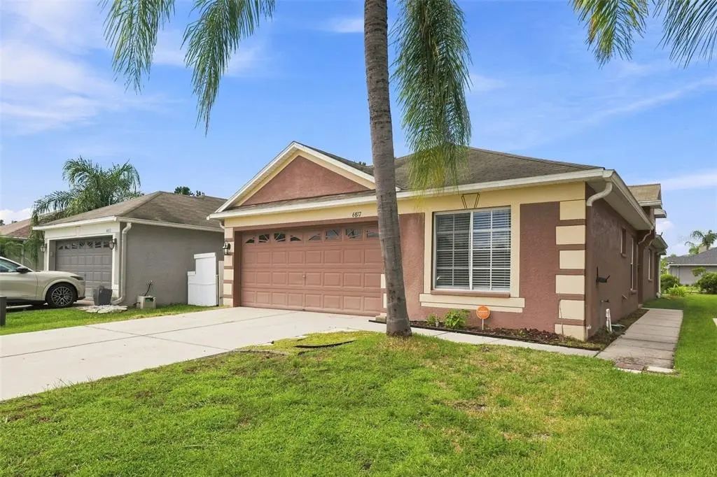 6817 Aramon Court, WESLEY CHAPEL