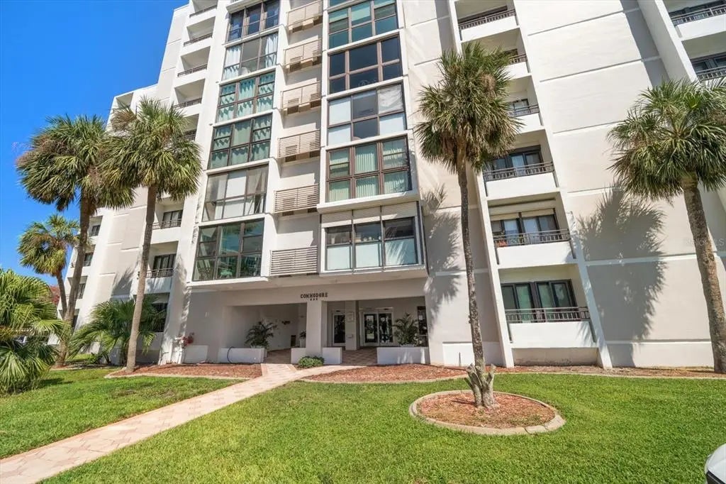 855 Bayway Boulevard 105, CLEARWATER