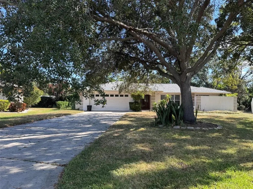 145 Mimosa Drive, SARASOTA