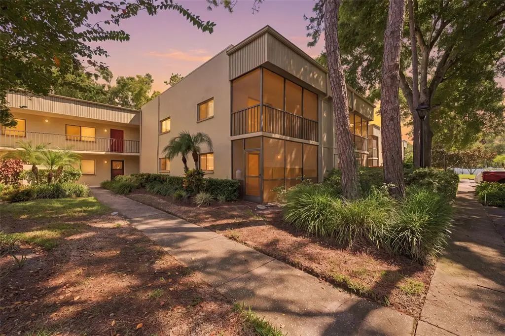 3300 Fox Chase Circle N 224, PALM HARBOR
