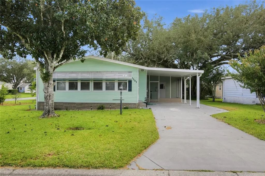 1537 E Schwartz Boulevard, LADY LAKE