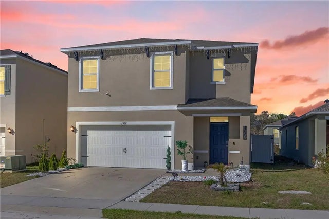 1368 Berry Lane, DAVENPORT