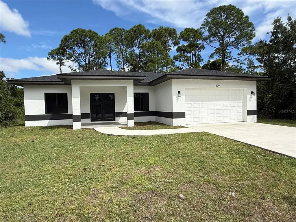 339 Roadrunner Avenue, SEBRING