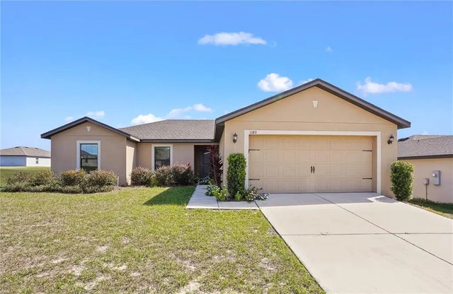 1180 Moyle Way, MASCOTTE