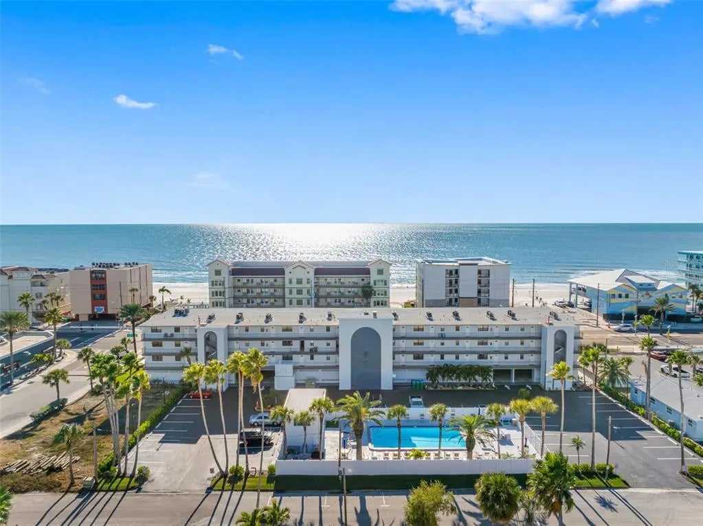 14001 Gulf Boulevard 404, MADEIRA BEACH