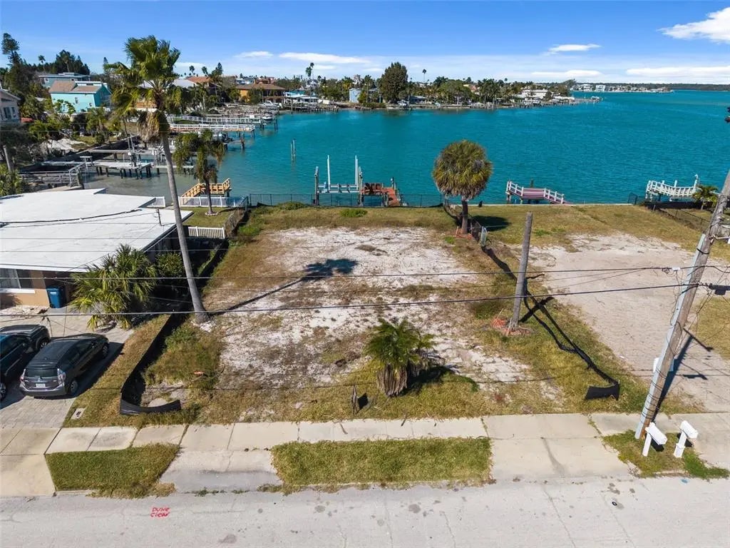 15307 Harbor Drive, MADEIRA BEACH