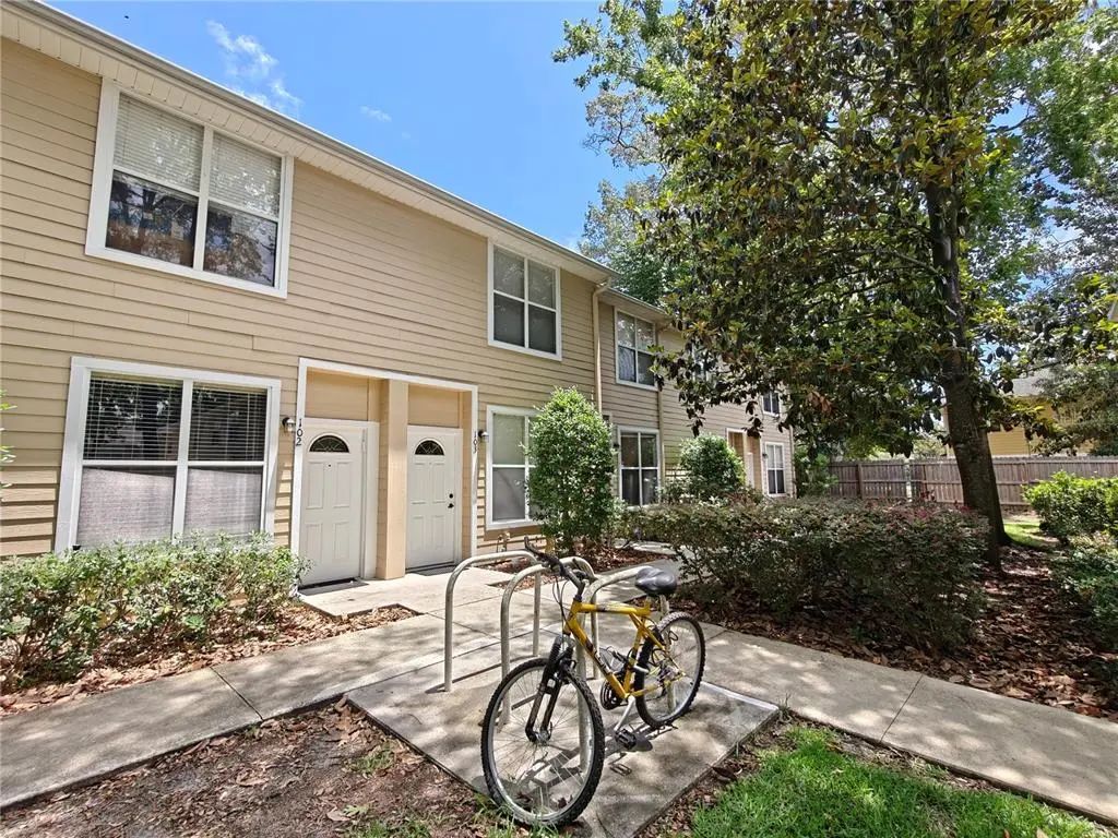 3521 Sw 30th Way 104, GAINESVILLE