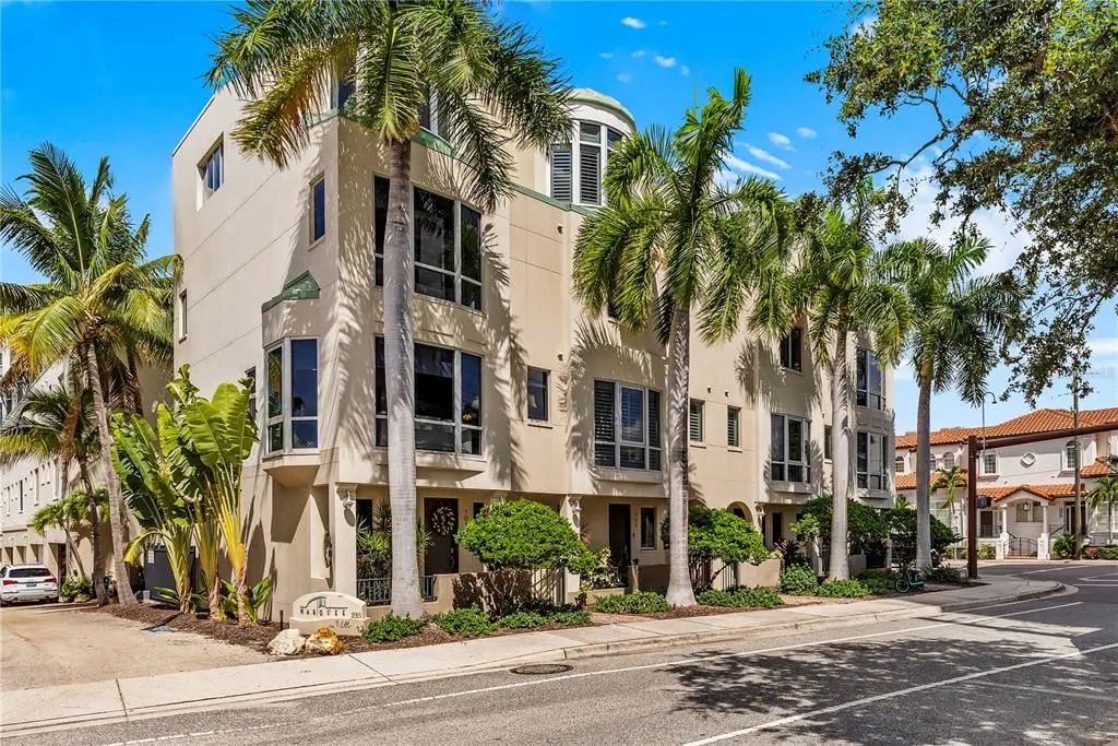 235 Cocoanut Avenue 101a
