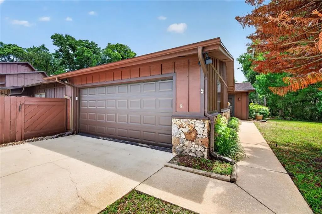8 Mimosa Trail, ORMOND BEACH