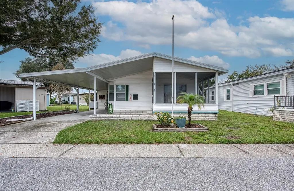 82 Pelican Drive N, OLDSMAR