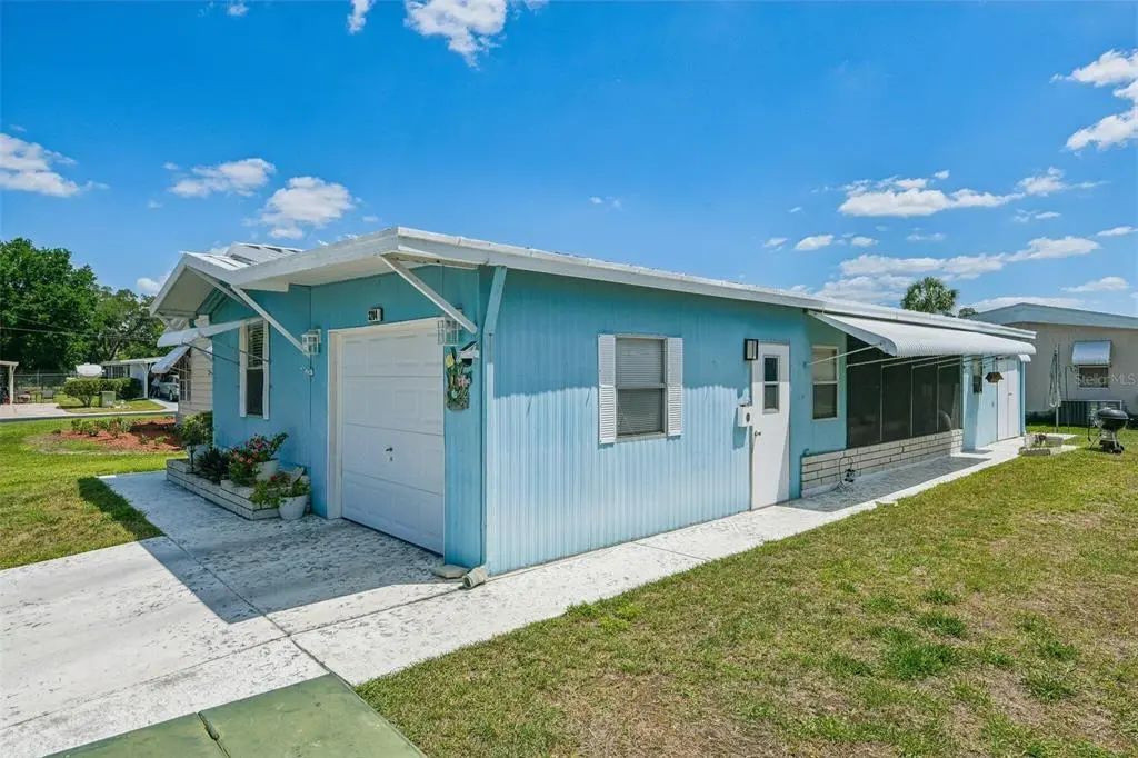 3204 Pond Hollow Street, WESLEY CHAPEL