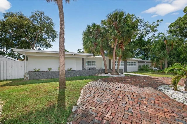 6400 Pelican Drive S, ST PETERSBURG
